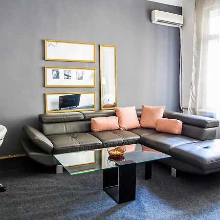 Hearth Of Belgrade Apartment Luaran gambar